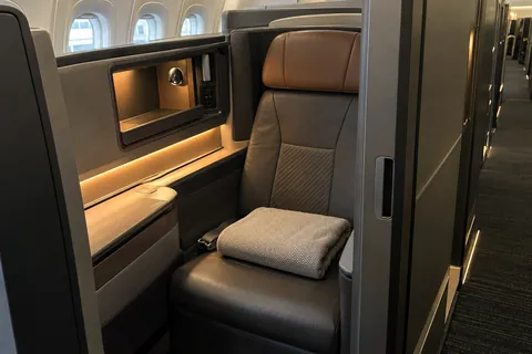 Lufthansa business class seat