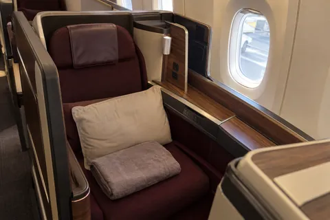 Oman Air business class seat