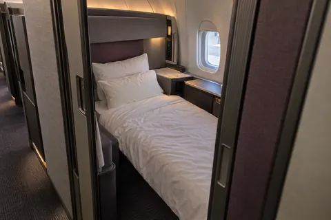 Qatar Airways business class seat